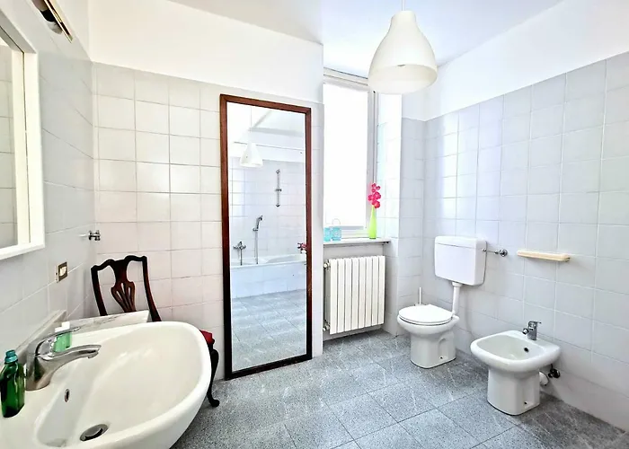 The Sunset 1 By Design Apartment Bellano