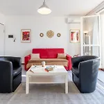 The Sunset 1 By Design Apartman