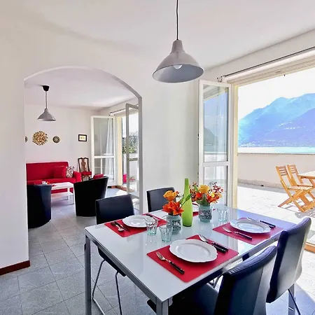 The Sunset 1 By Design Appartement Bellano